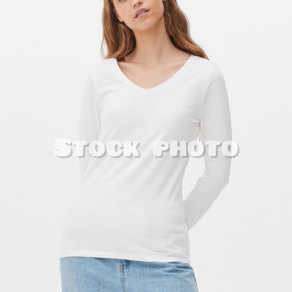 NWT Primark ivory v neck long sleeve shirt / sweater (S)